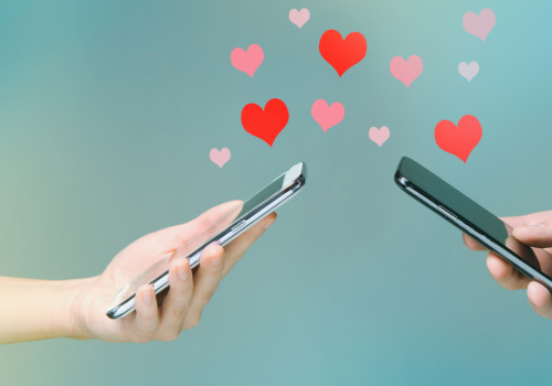 Tips for Maintaining Healthy Communication in a Long-Distance Relationship